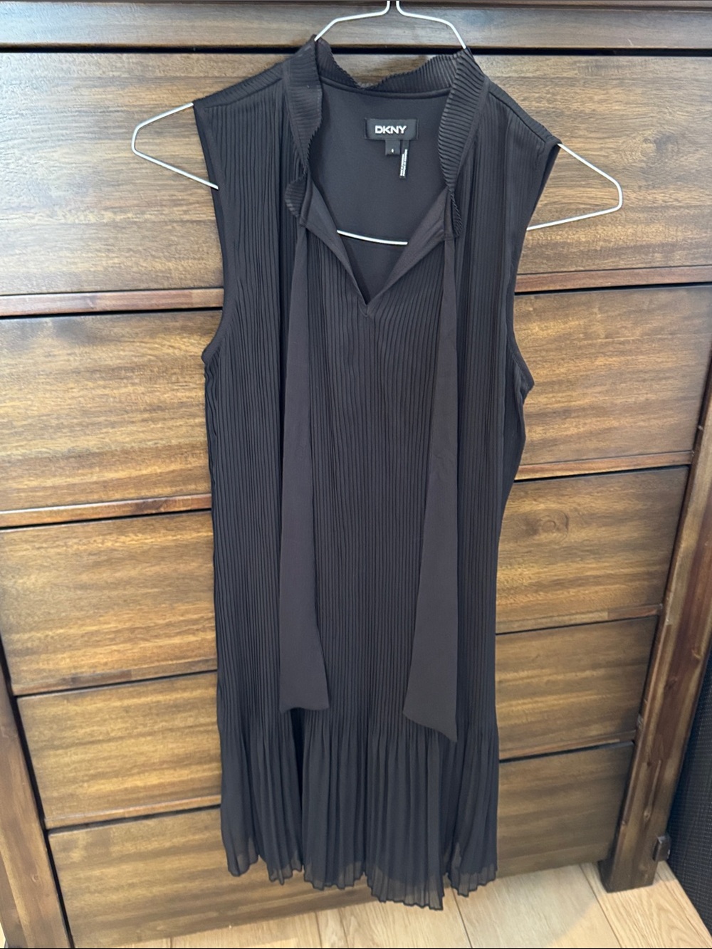 DKNY Black Sleeveless Pleated Tie-Neck Dress